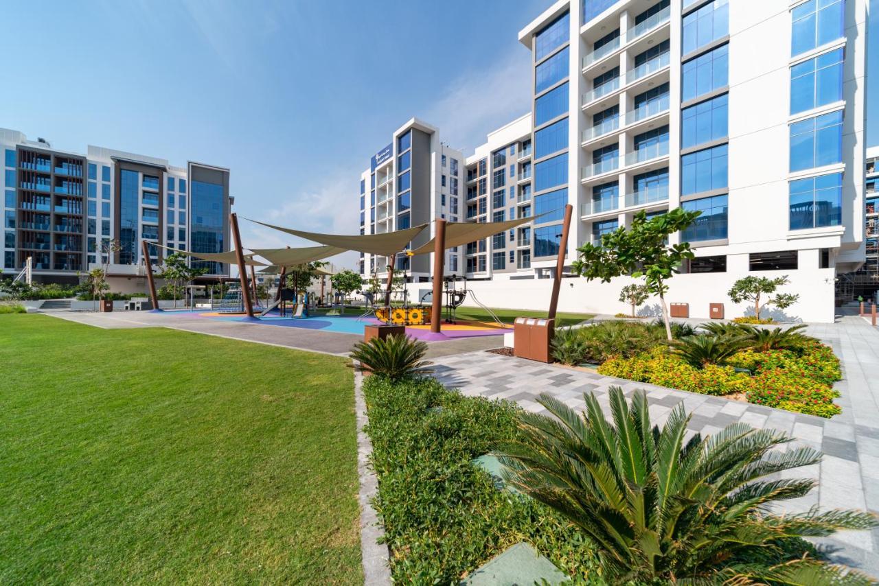 Hyatt Place Dubai Jumeirah Hotel Exterior photo